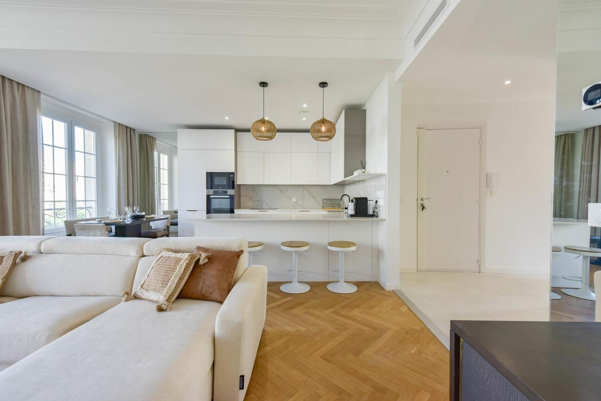 Rare Luxury 3-br Near The Croisette